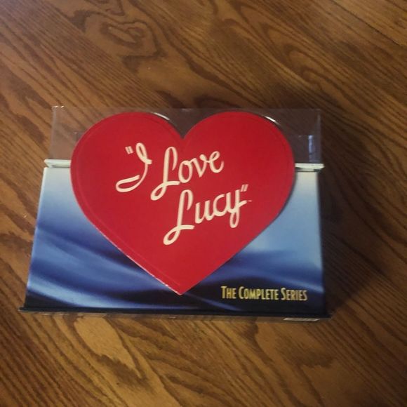 I Love Lucy complete set heart shaped box container all 9 seasons new! - Picture 2 of 4